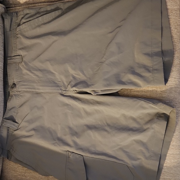 Columbia Other - columbia shorts like new Grey